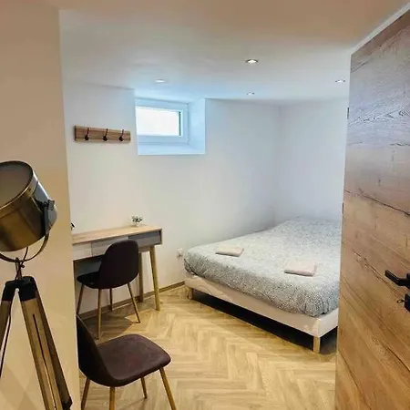 Caveau Apartment *